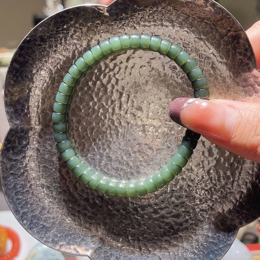 和田玉未镶嵌手链且末蓝药片