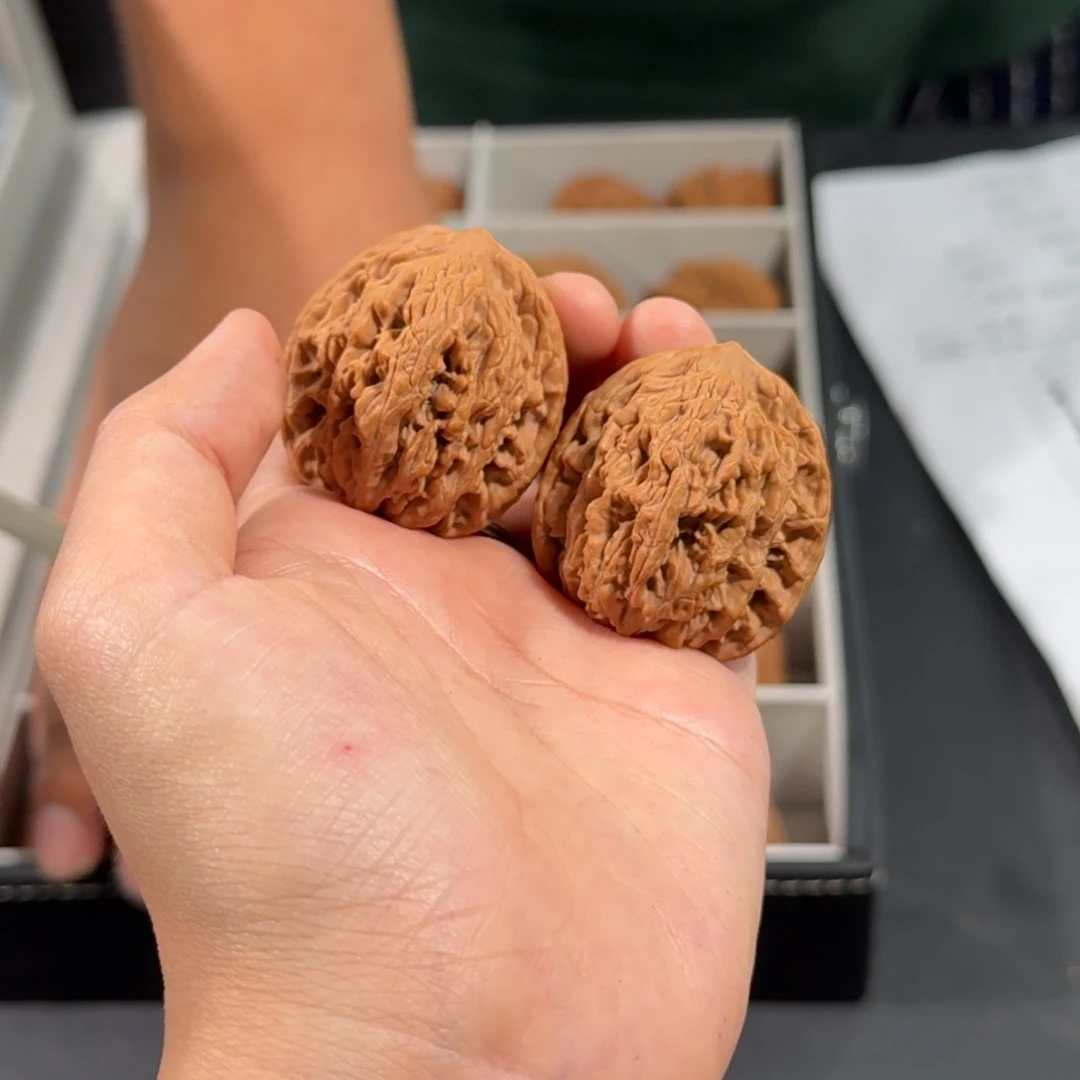 文玩核桃把件204号39-40左右mm全品麦穗虎头