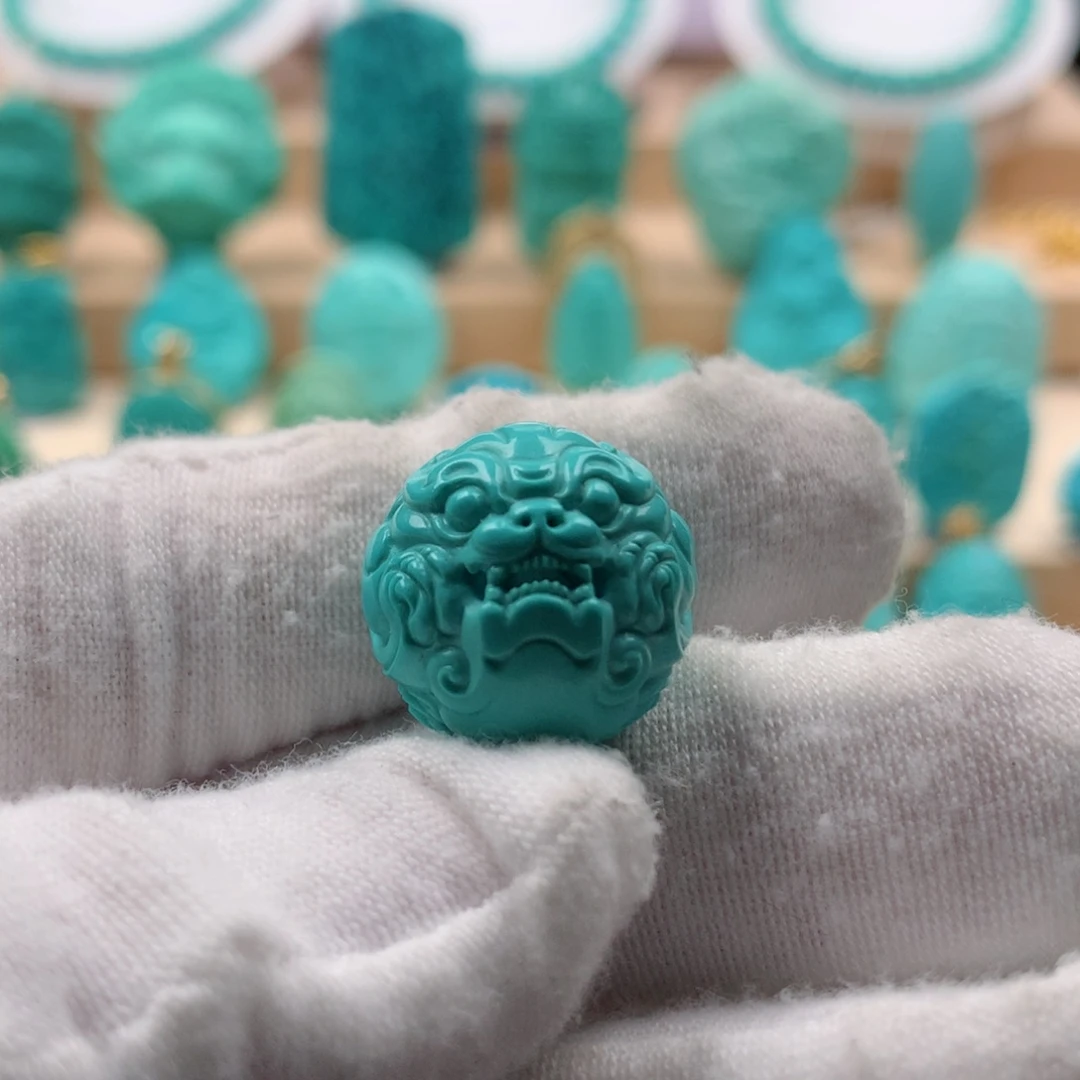 绿松石配饰未镶嵌