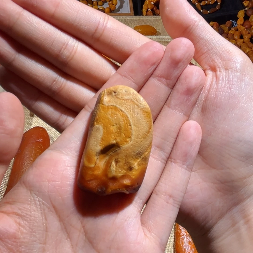 阿***K琥珀颈饰未镶嵌蜜蜡全皮吊坠