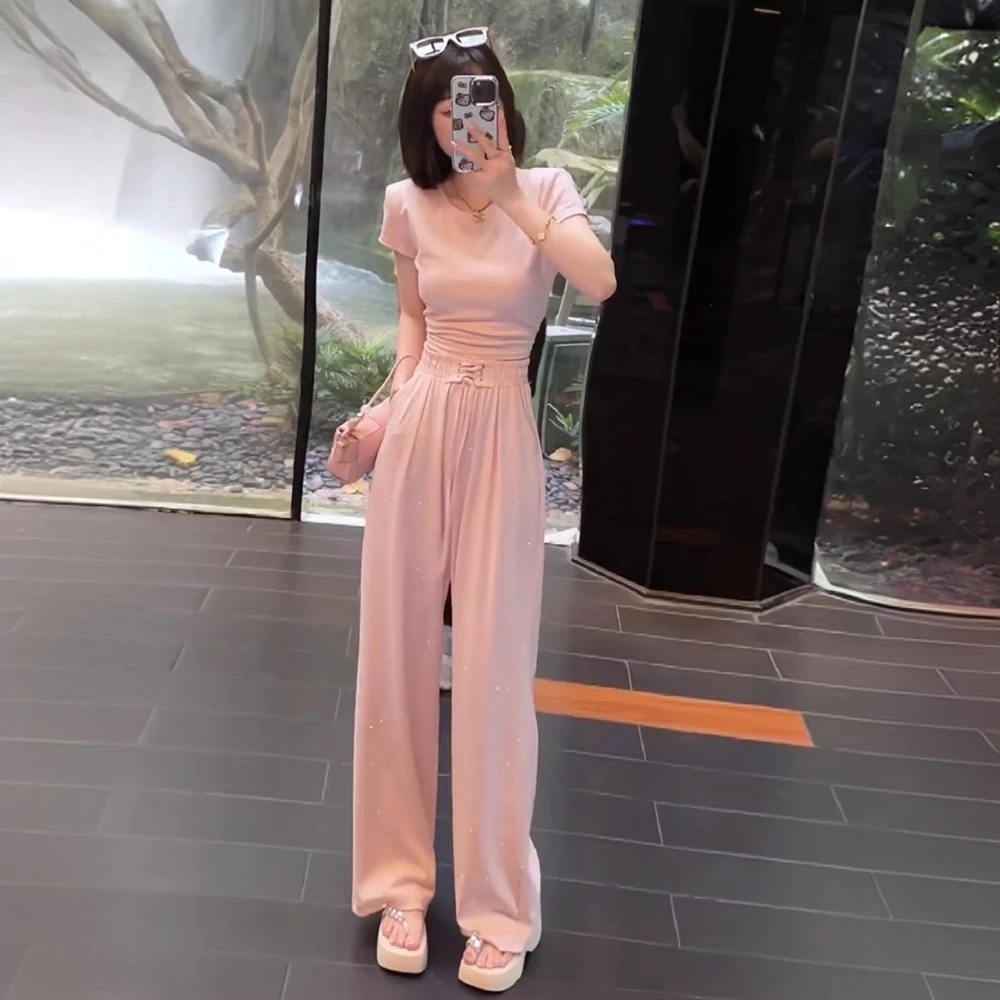 运动装套装女夏新款流行韩版炸街显瘦设计感露腰上衣阔腿裤两件套