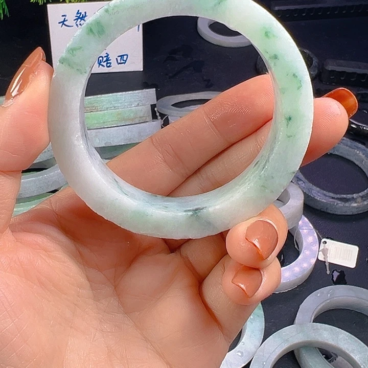 定制翡翠未镶嵌翡翠手镯翡翠手镯