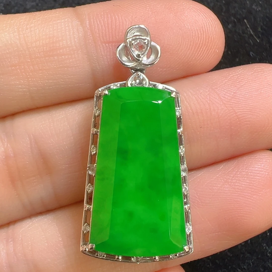 吊坠(不含链)18K金镶嵌翡翠