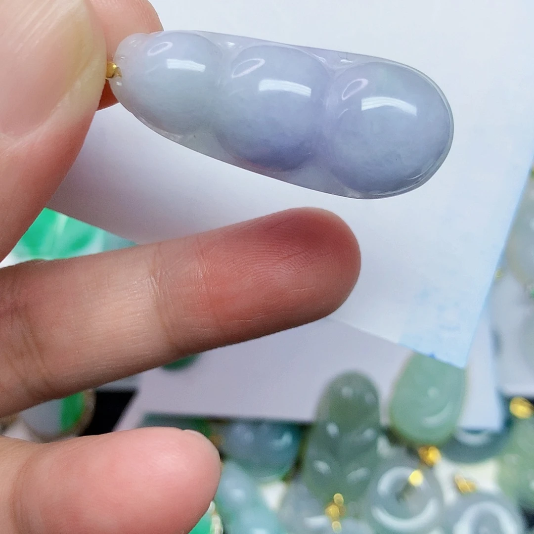 翡翠未镶嵌颈饰4556777