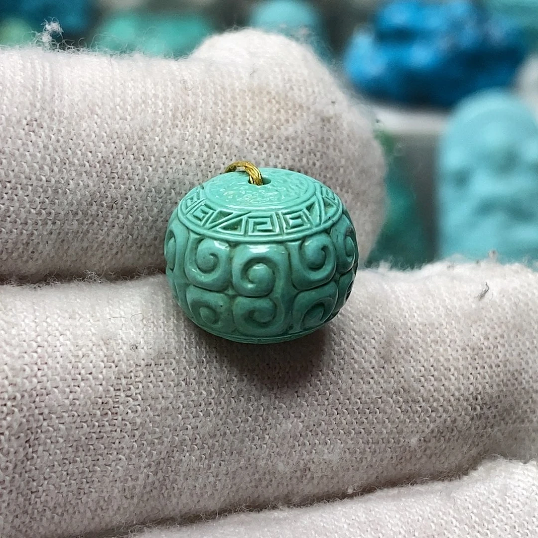 绿松石未镶嵌天然原矿 地大质检13mm