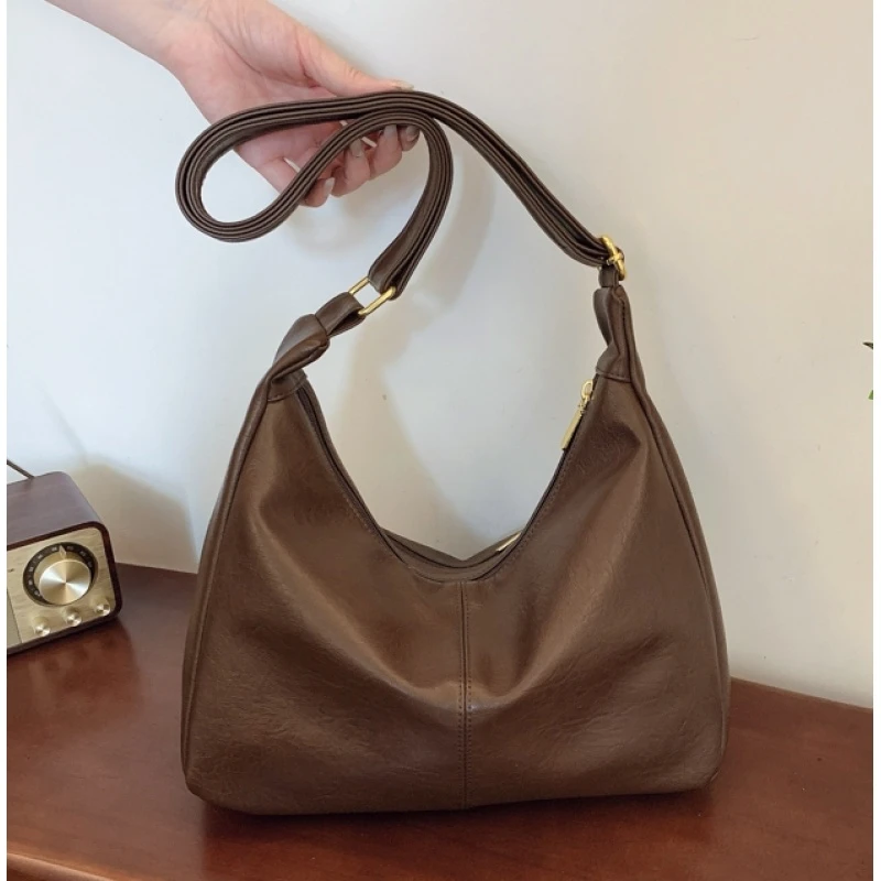 【粉丝专享】长30宽10高24时尚复古休闲潮流斜挎包5692