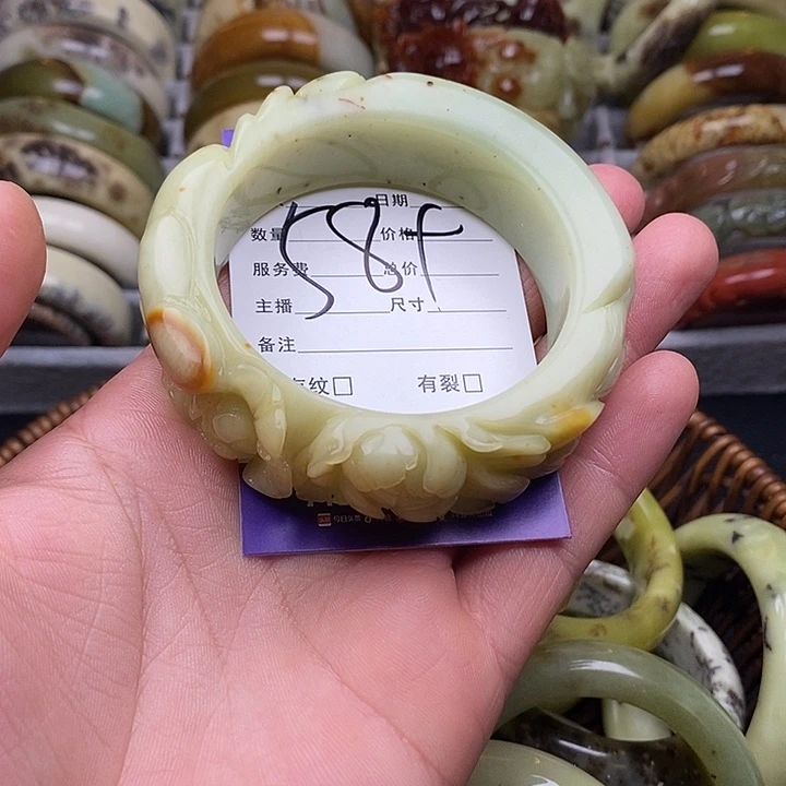 未镶嵌蛇纹石玉手镯