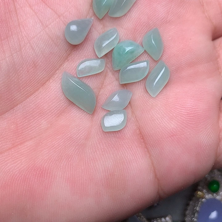 定制翡翠未镶嵌戒指