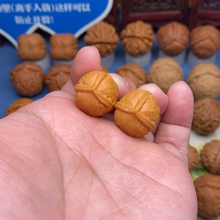文玩核桃把件迷你三棱