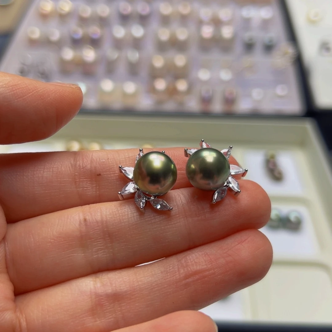 银S925镶嵌海水珍珠耳钉