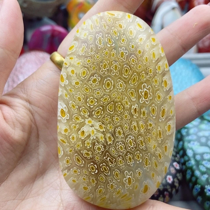 自***。未镶嵌玛瑙/玉髓珠宝奇石