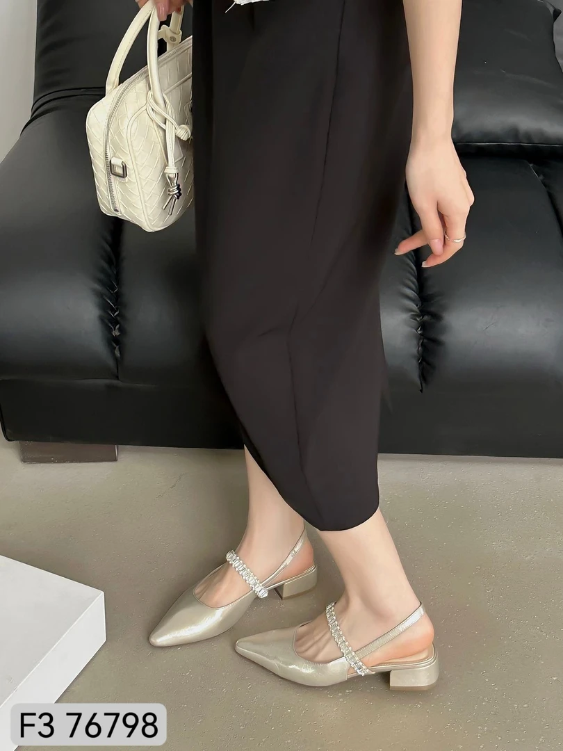 F3夏季新款平底时装鞋76798