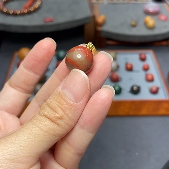 南红玛瑙单珠14mm多样性发未镶嵌