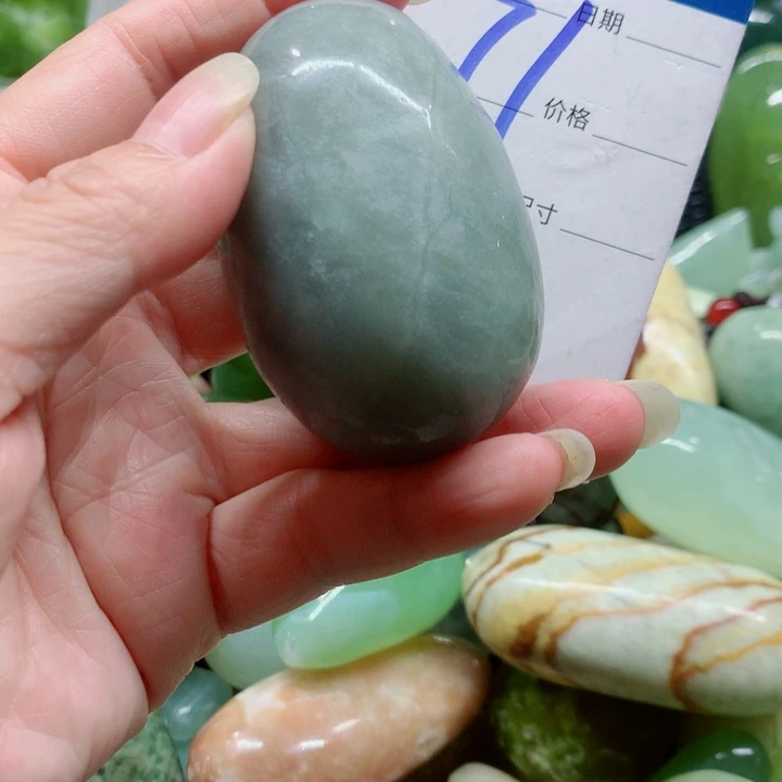 蛇纹石玉未镶嵌手把件