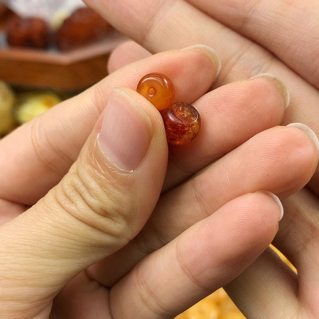 未镶嵌琥珀珠宝奇石