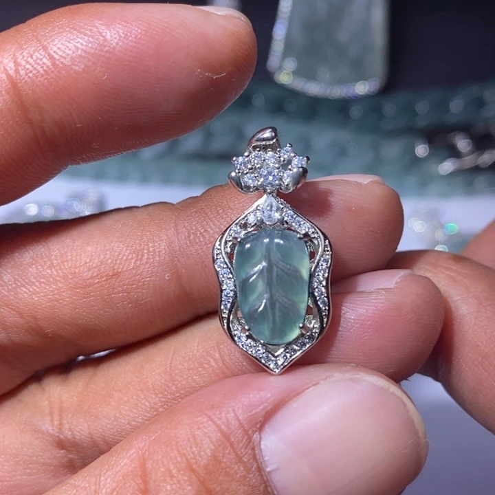 翡翠未镶嵌颈饰天然翡翠