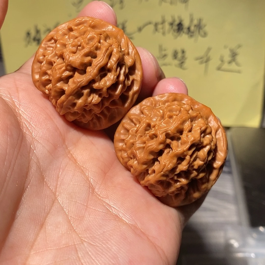 文玩核桃把件005秦闷38左右尺已打底