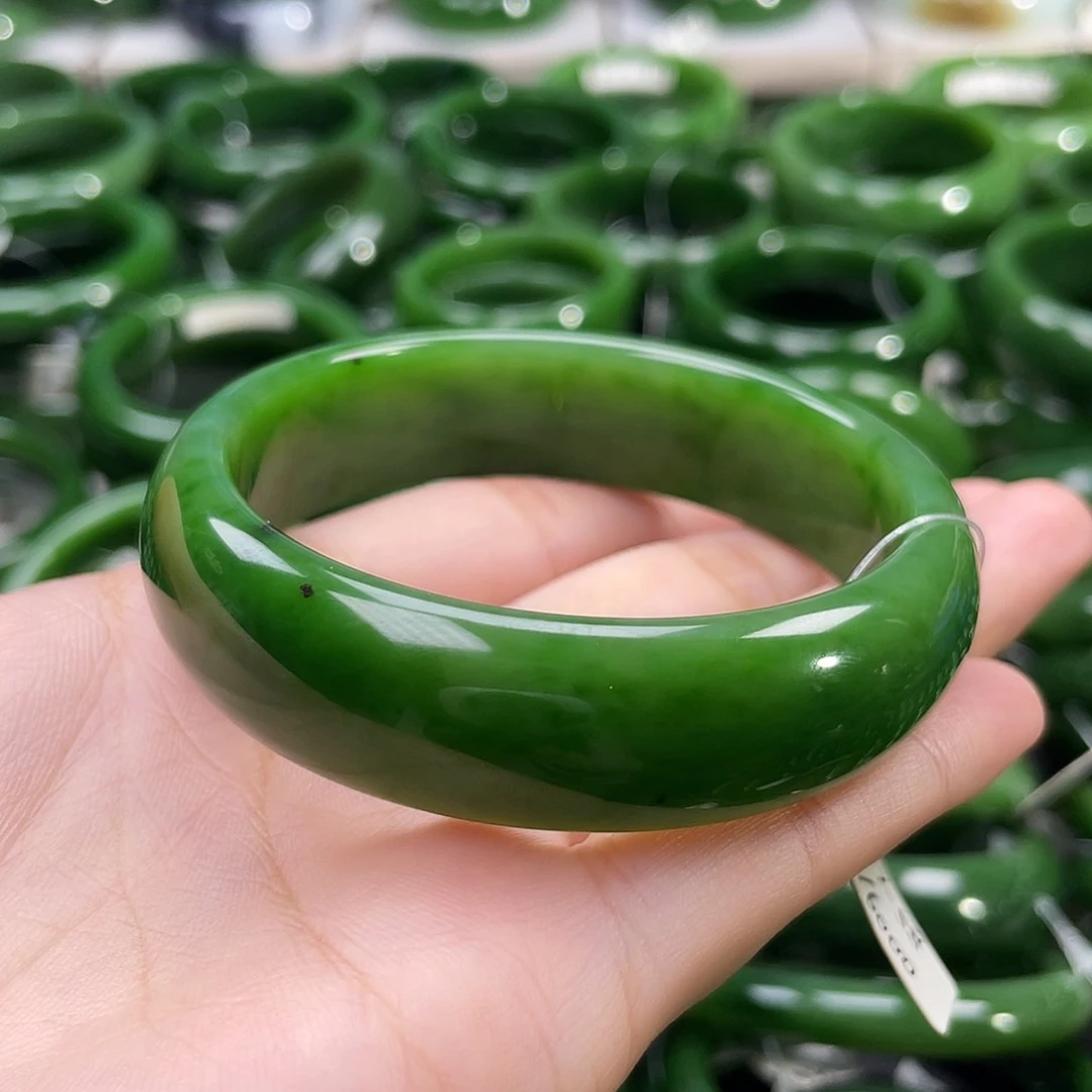 未镶嵌手镯和田玉（碧玉）