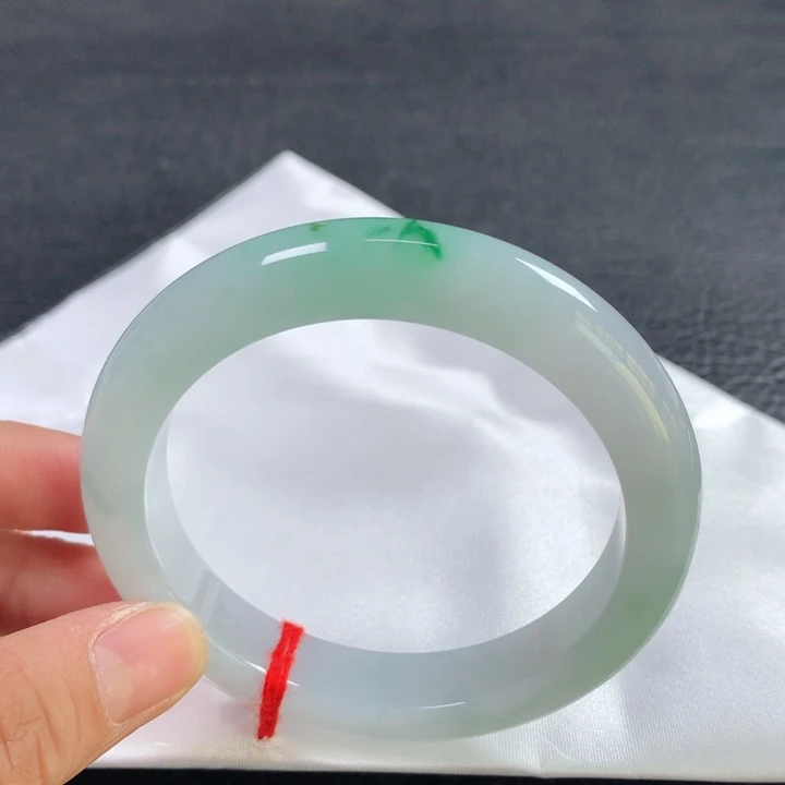 翡翠未镶嵌手镯58圈