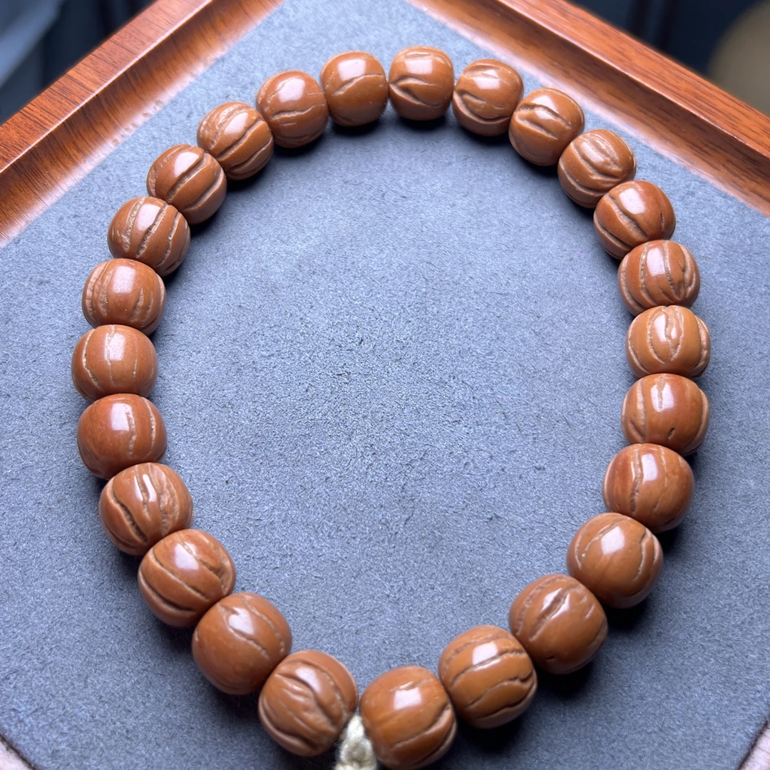 福利款红魔籽龙纹桃核光珠手持13+