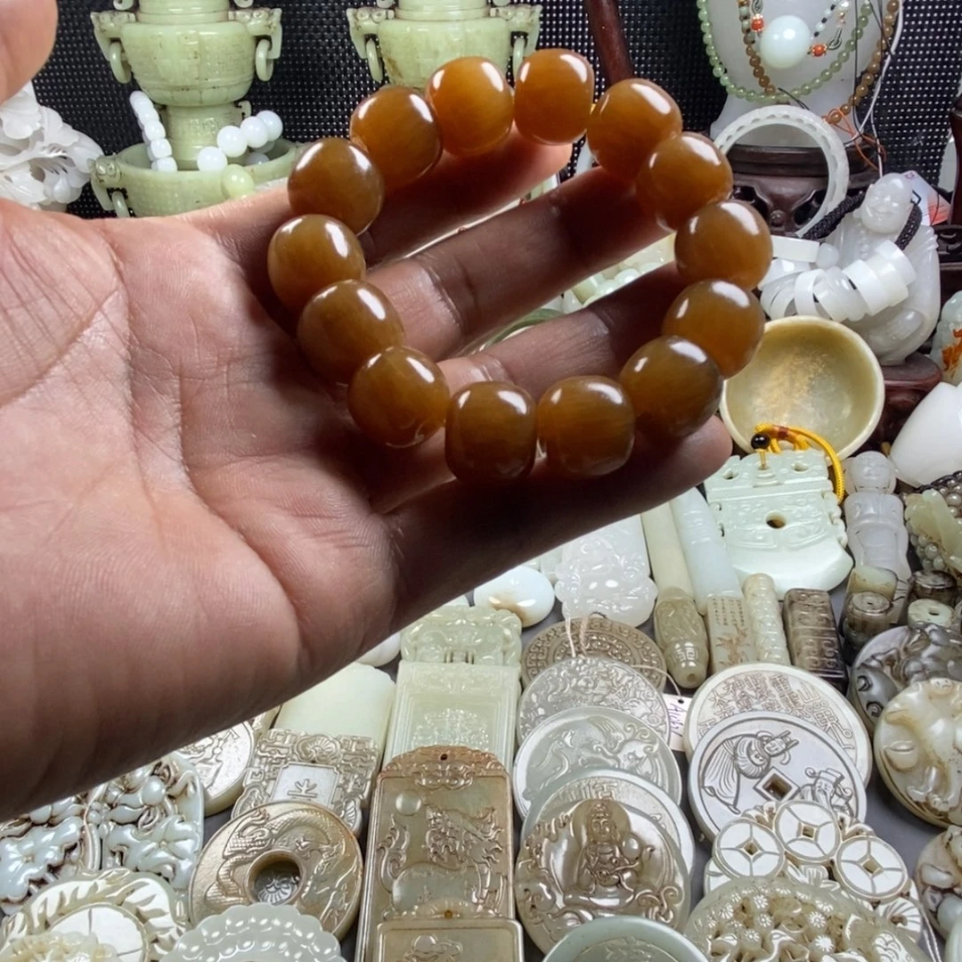 和田玉（糖玉）未镶嵌颈饰