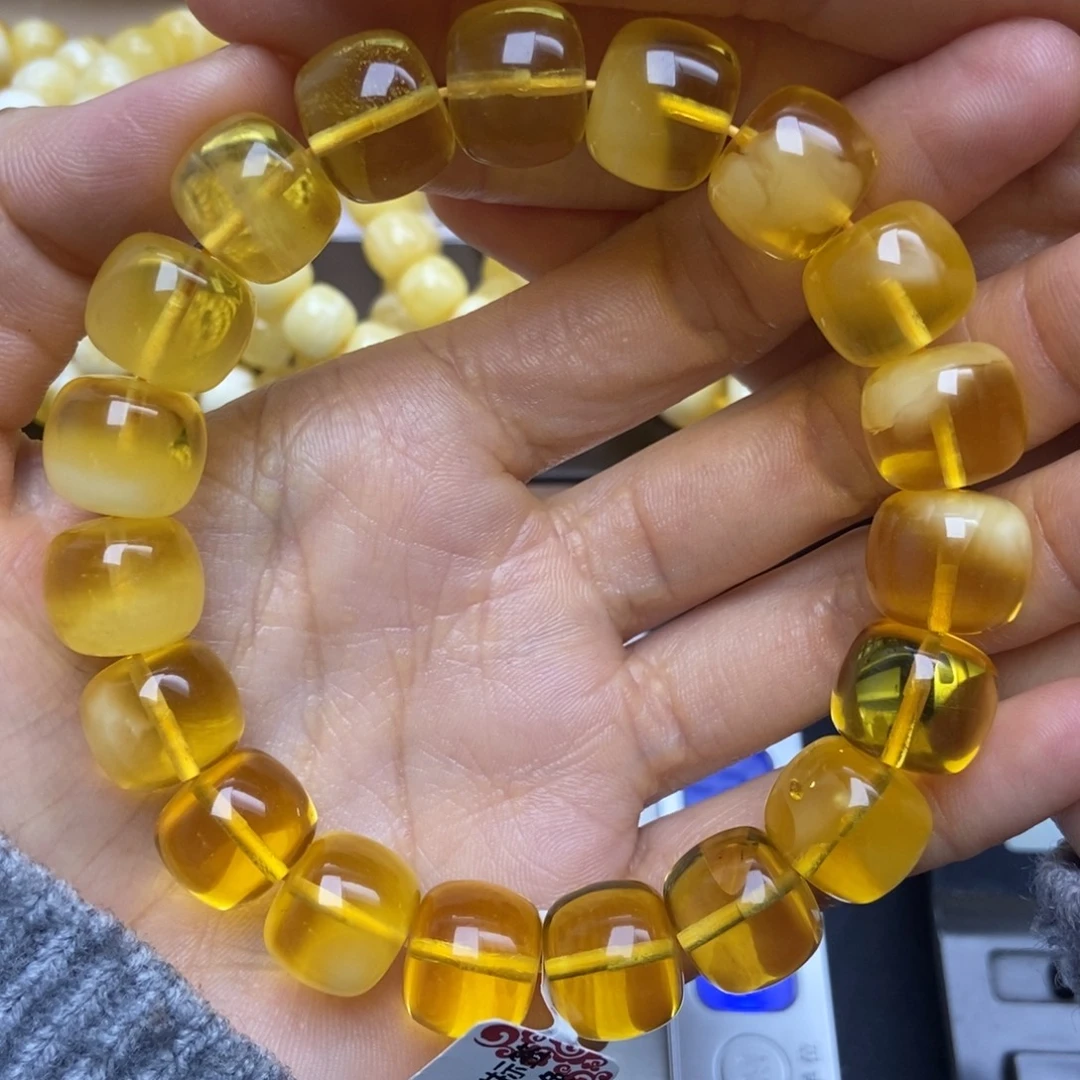 蜜蜡未镶嵌珠宝奇石150