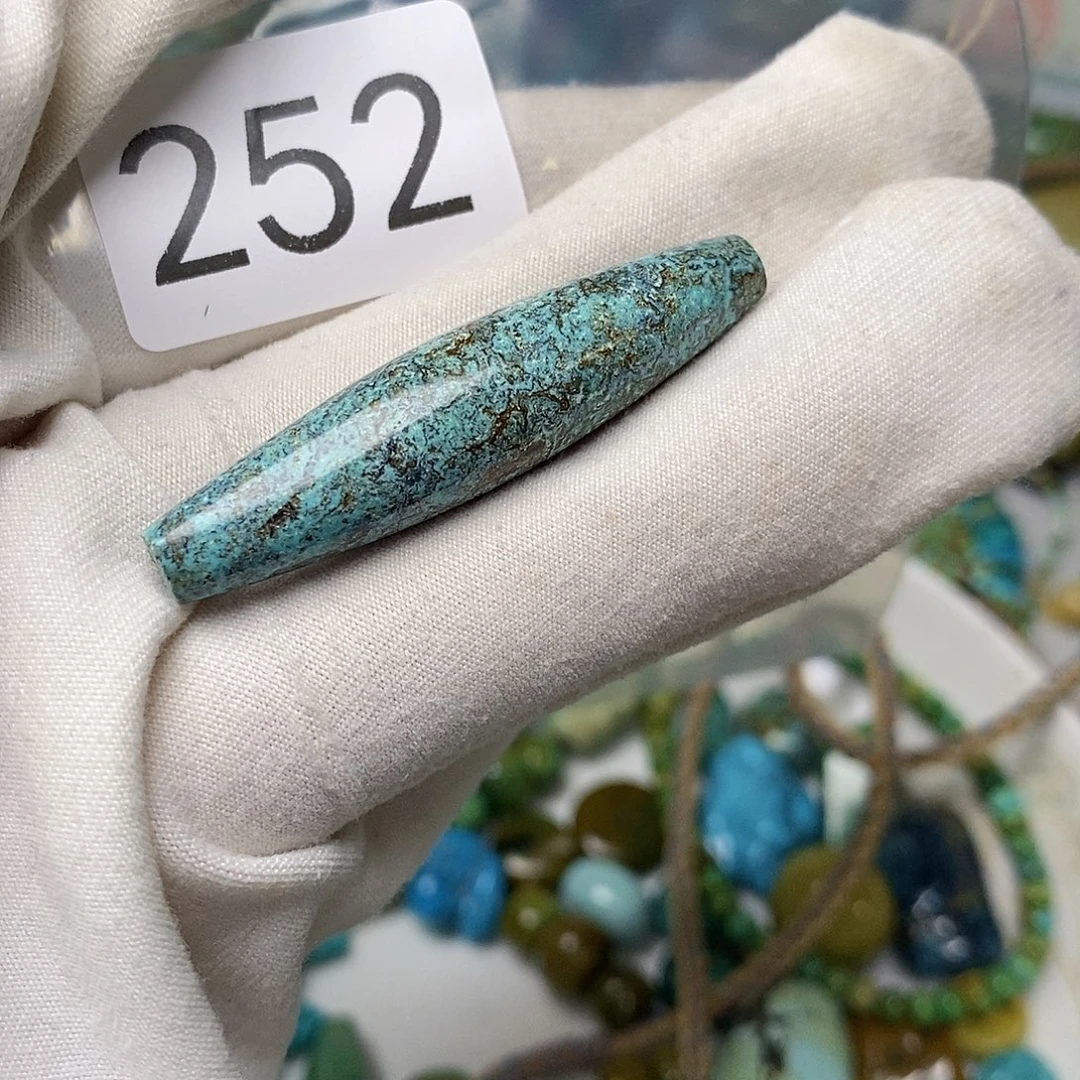 绿松石未镶嵌珠宝半成品