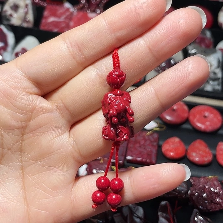 天然辰砂晶粉砂手机链