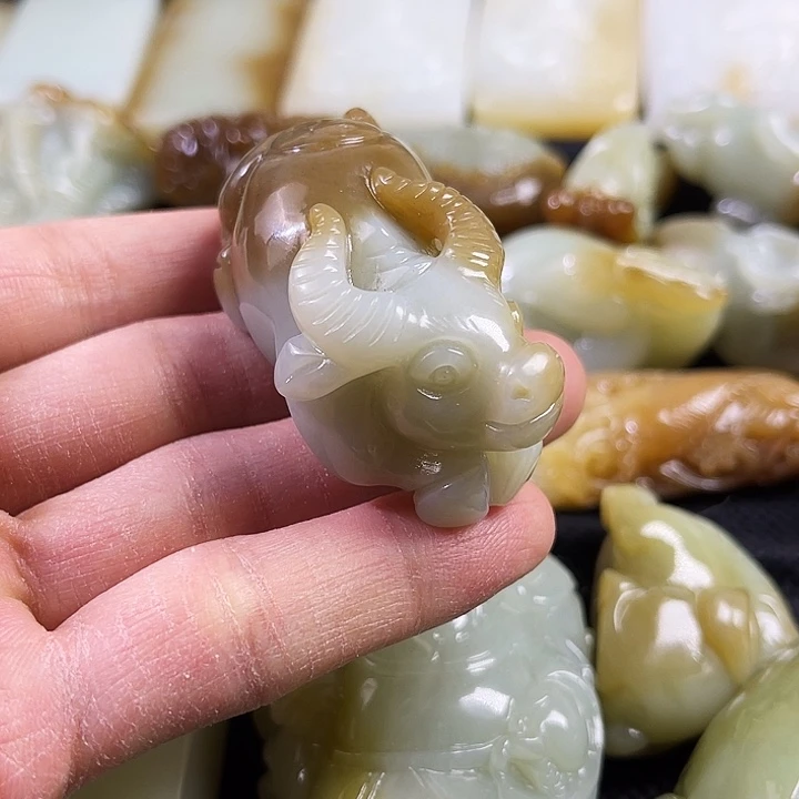 钲***淏和田玉未镶嵌吊坠(不含链)