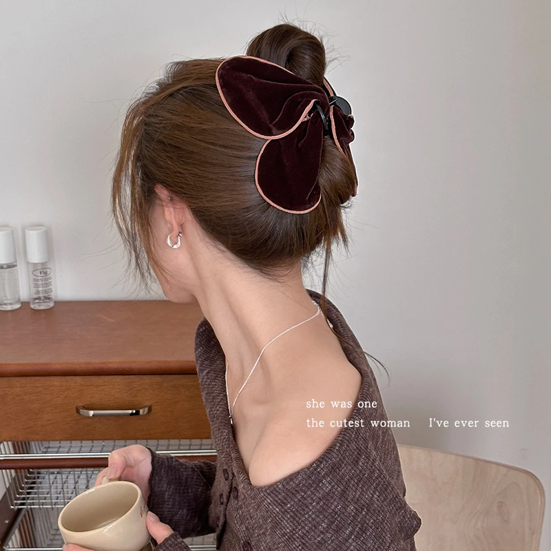 法式撞色丝绒三角抓夹女高级感发夹后脑勺盘发鲨鱼夹秋冬新款头饰