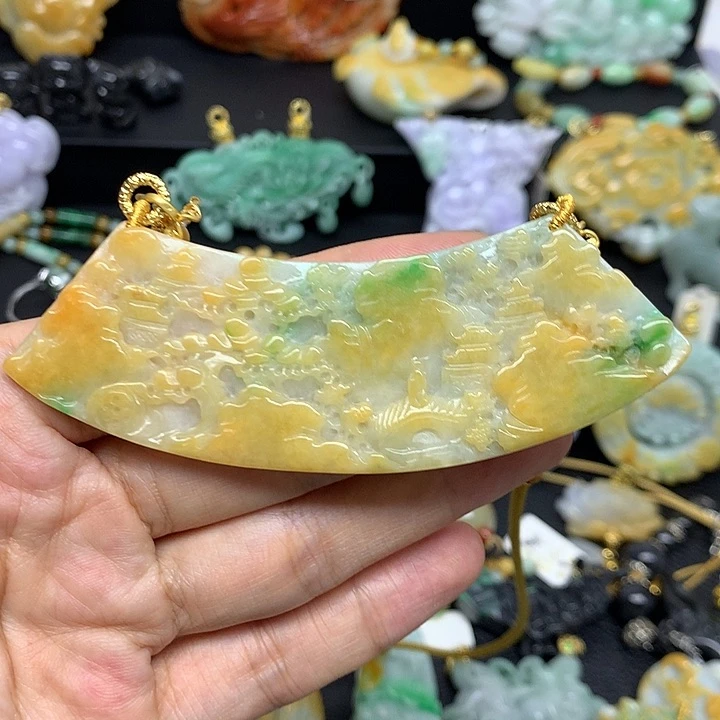 翡翠未镶嵌颈饰翡翠