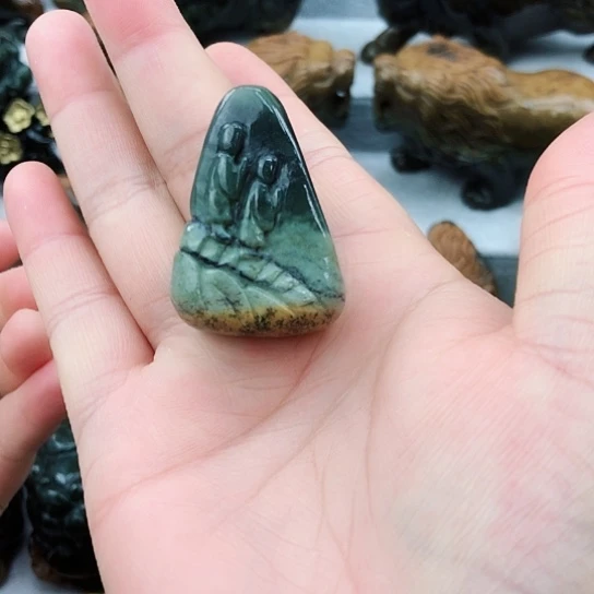 岫岩河磨玉（透闪石质玉）挂件未镶嵌