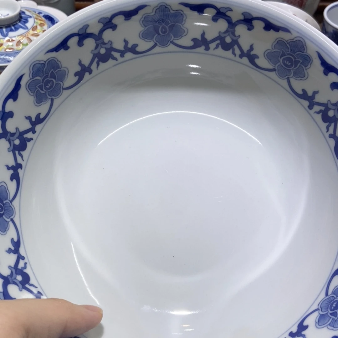 徐***闹陶瓷艺术品的制作