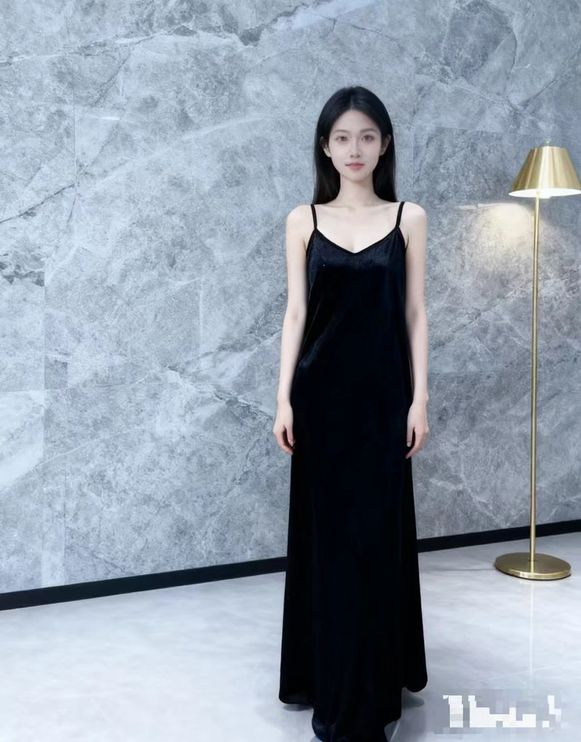 韩国绒吊带连衣裙宽松腰挂脖V领长款黑色中长裙开叉秋季