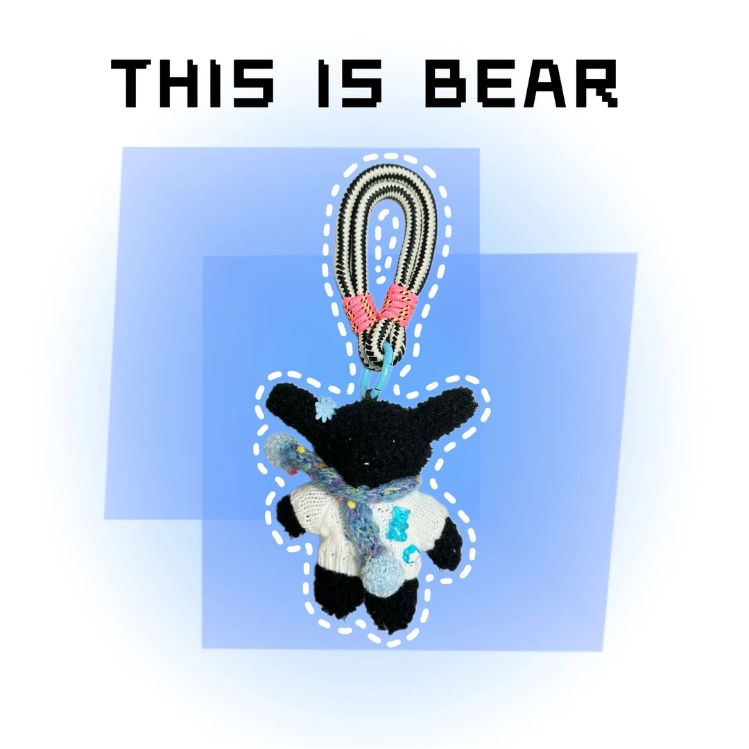 This is Bear•设计师原创包包挂件/手机挂饰/车挂/白毛衣小黑狗