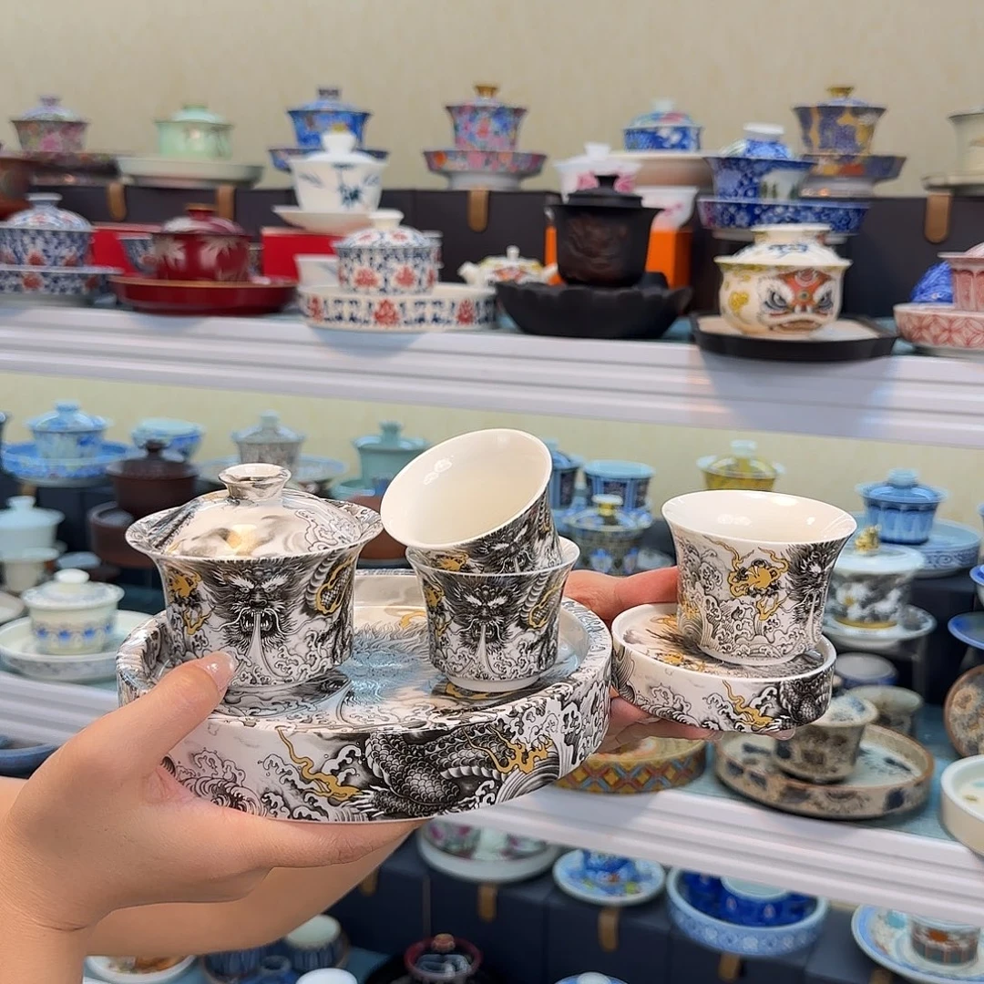 我们都在努力着改变