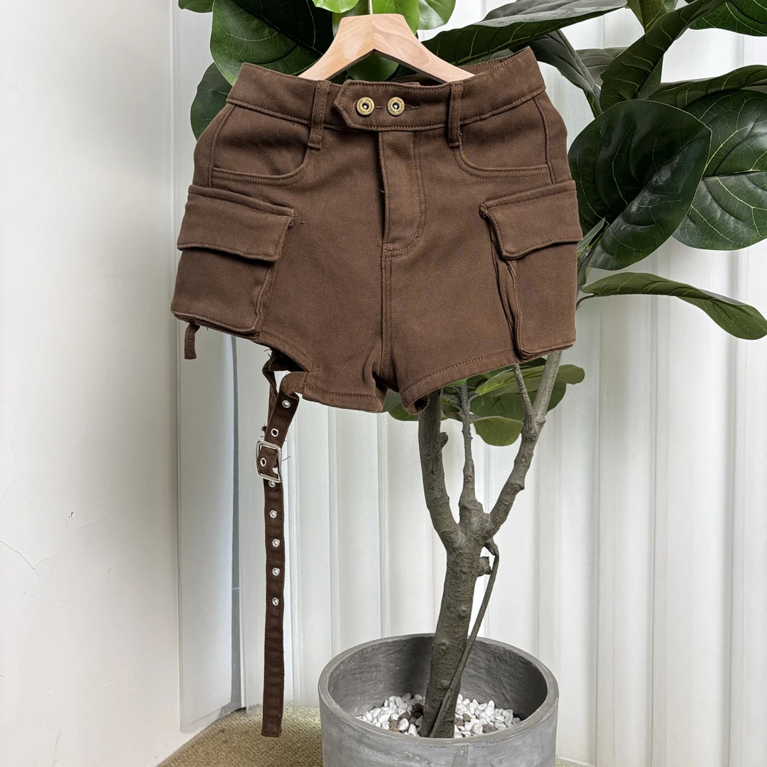 拍照过的棕色短裤YF47