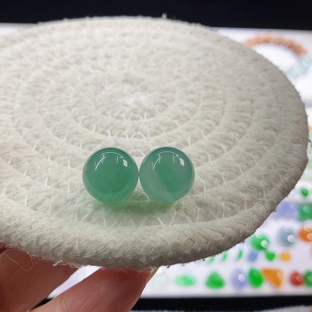 颈饰未镶嵌翡翠一对大卡位珠珠