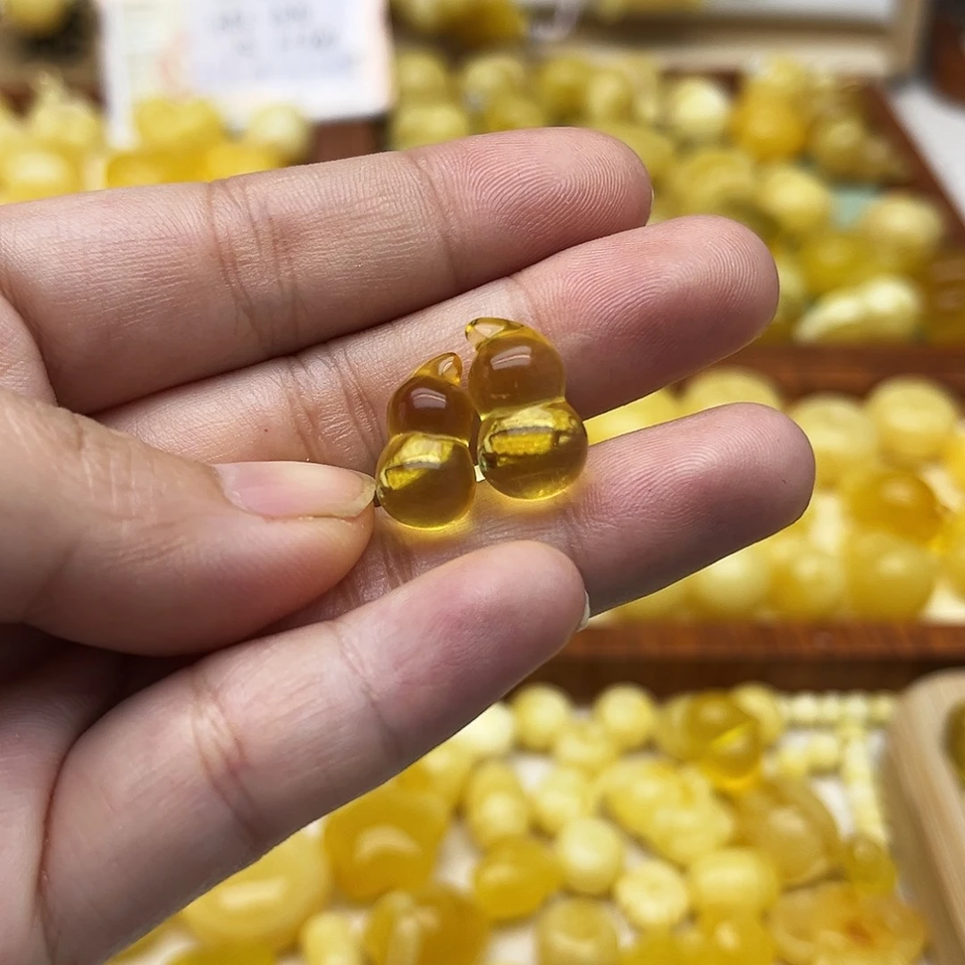蜜蜡未镶嵌裸石配饰