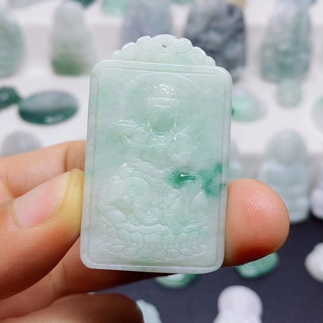 翡翠未镶嵌颈饰吊坠