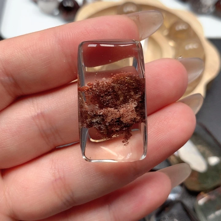 未镶嵌颈饰水晶还***盖水晶