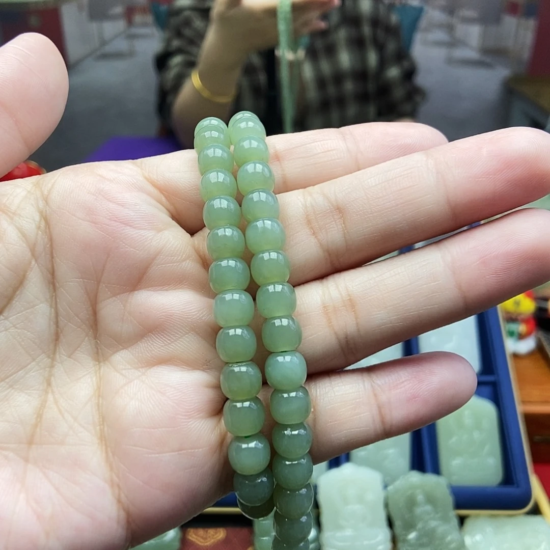 和田玉颈饰未镶嵌喜*郎