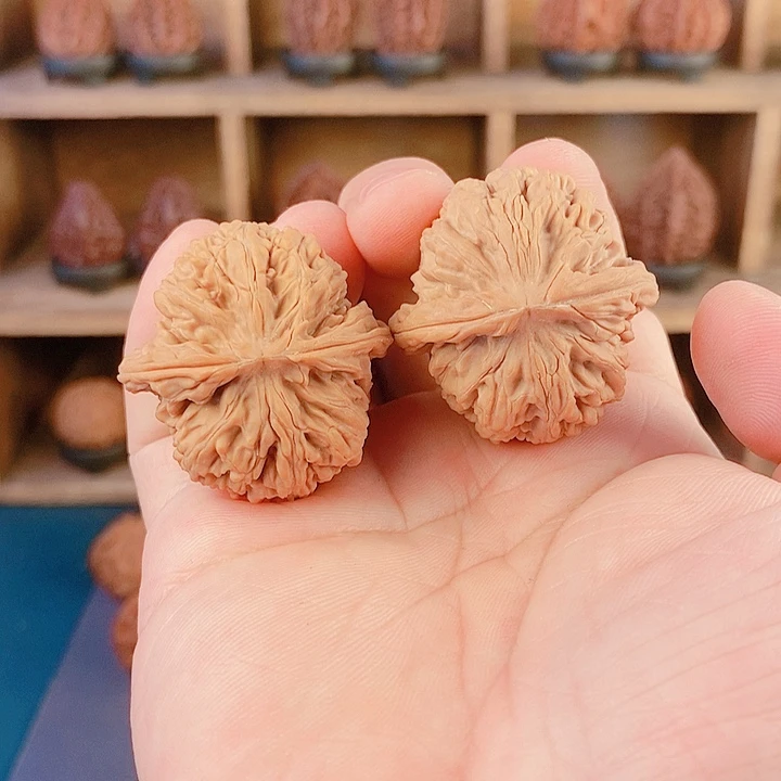 文玩核桃吊坠046核老闷