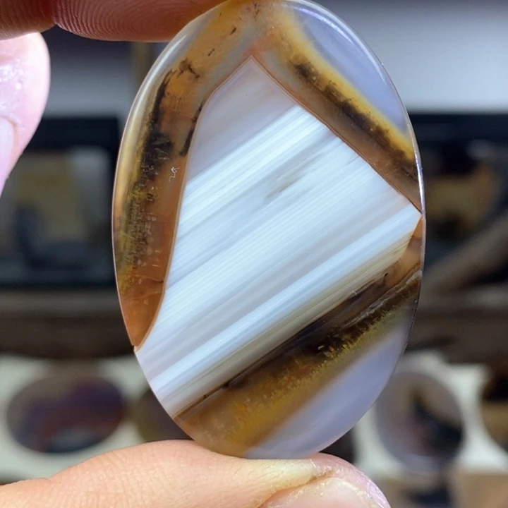 玛瑙/玉髓颈饰未镶嵌