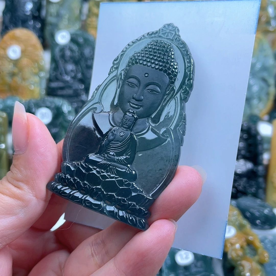 食****翡翠未镶嵌颈饰翡翠