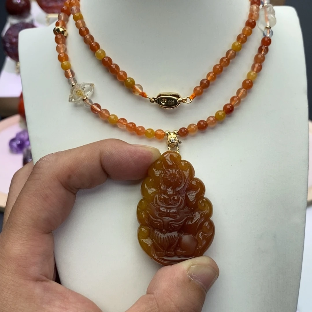 颈饰未镶嵌水晶吊坠