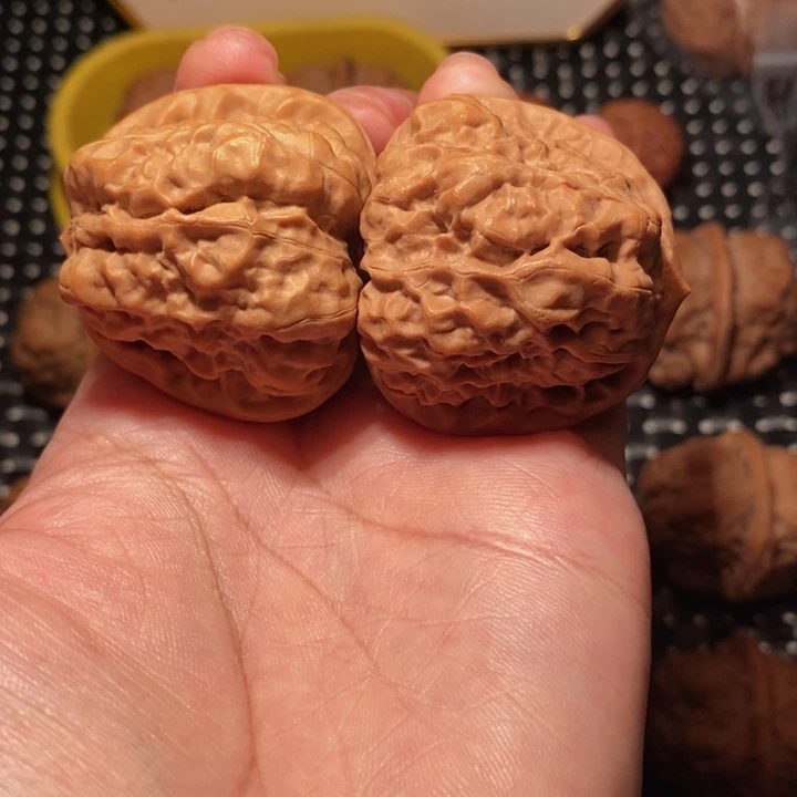 淄***司把件文玩核桃肌肉蛙