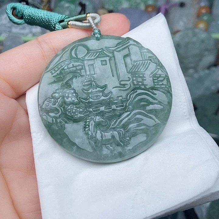 翡翠未镶嵌颈饰翡翠