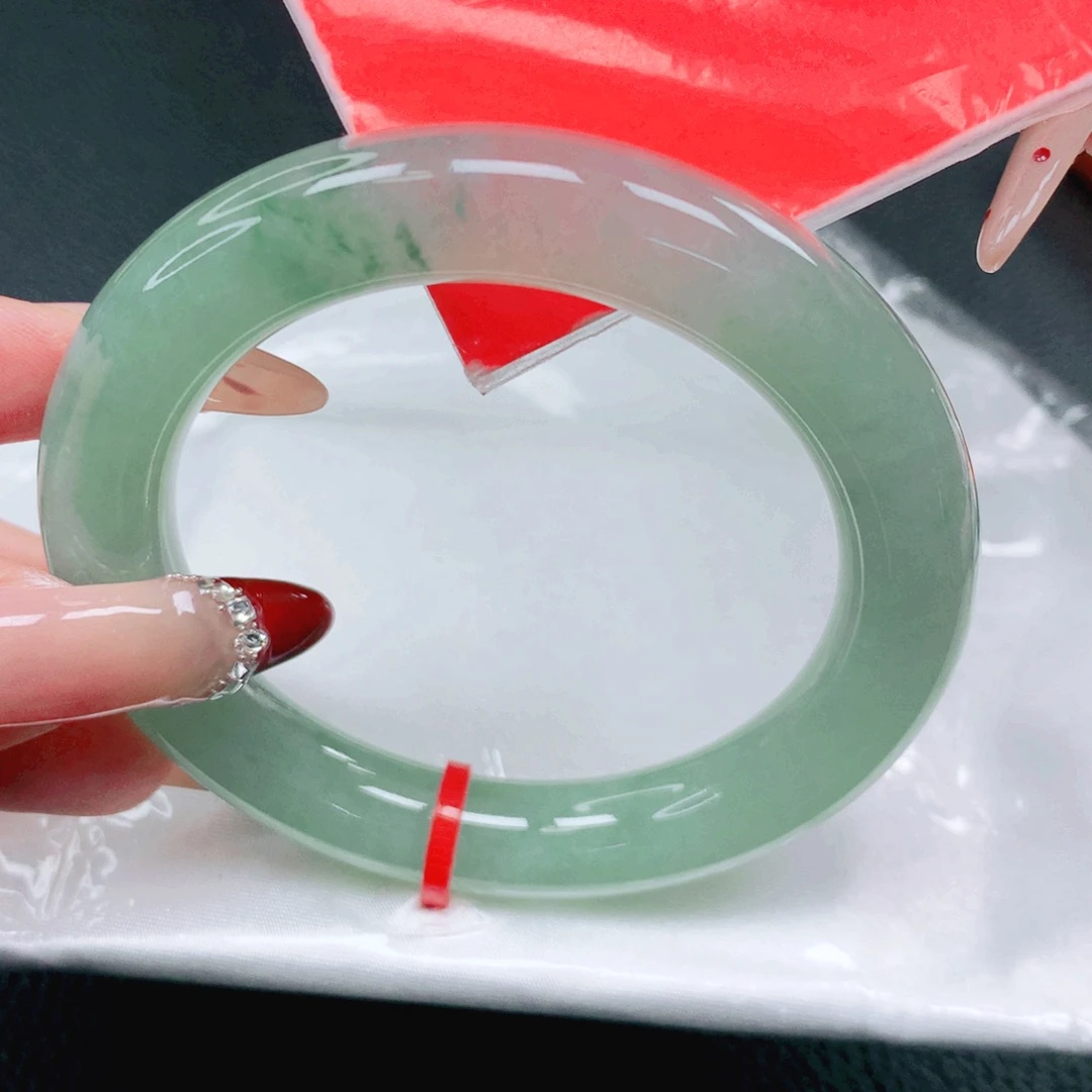 翡翠未镶嵌手镯54