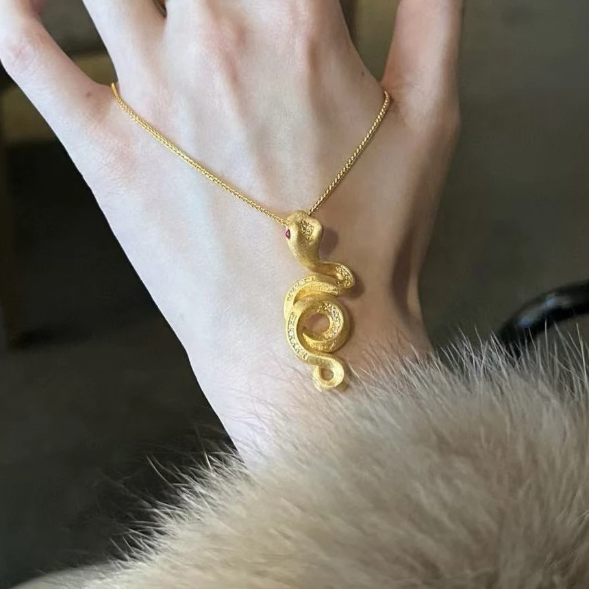 足金999卷卷蛇吊坠5D黄金盘绕蛇吊坠